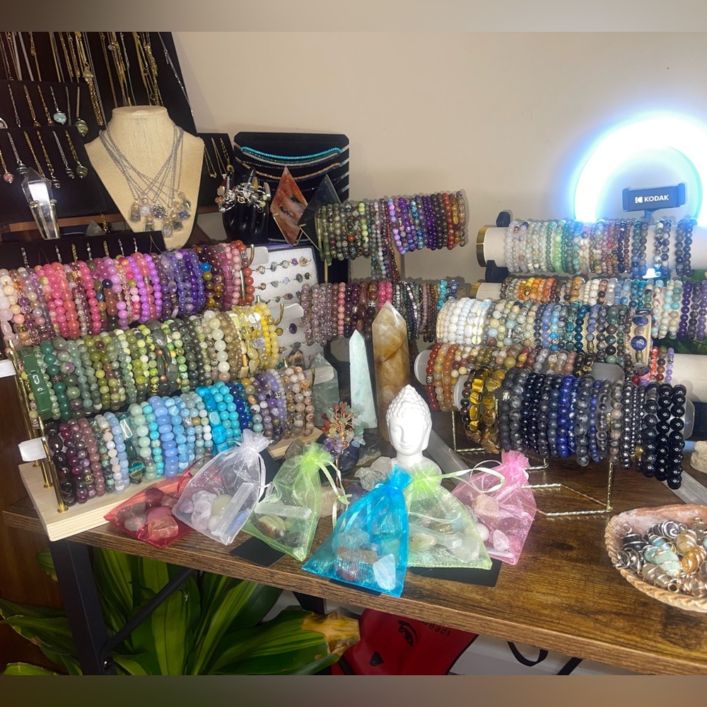 TONIGHT UNLISTED NEW BRACELET DROPS 🩵 PHOTO AVAILABLE SOON💕💕 - Picture 2 of 4